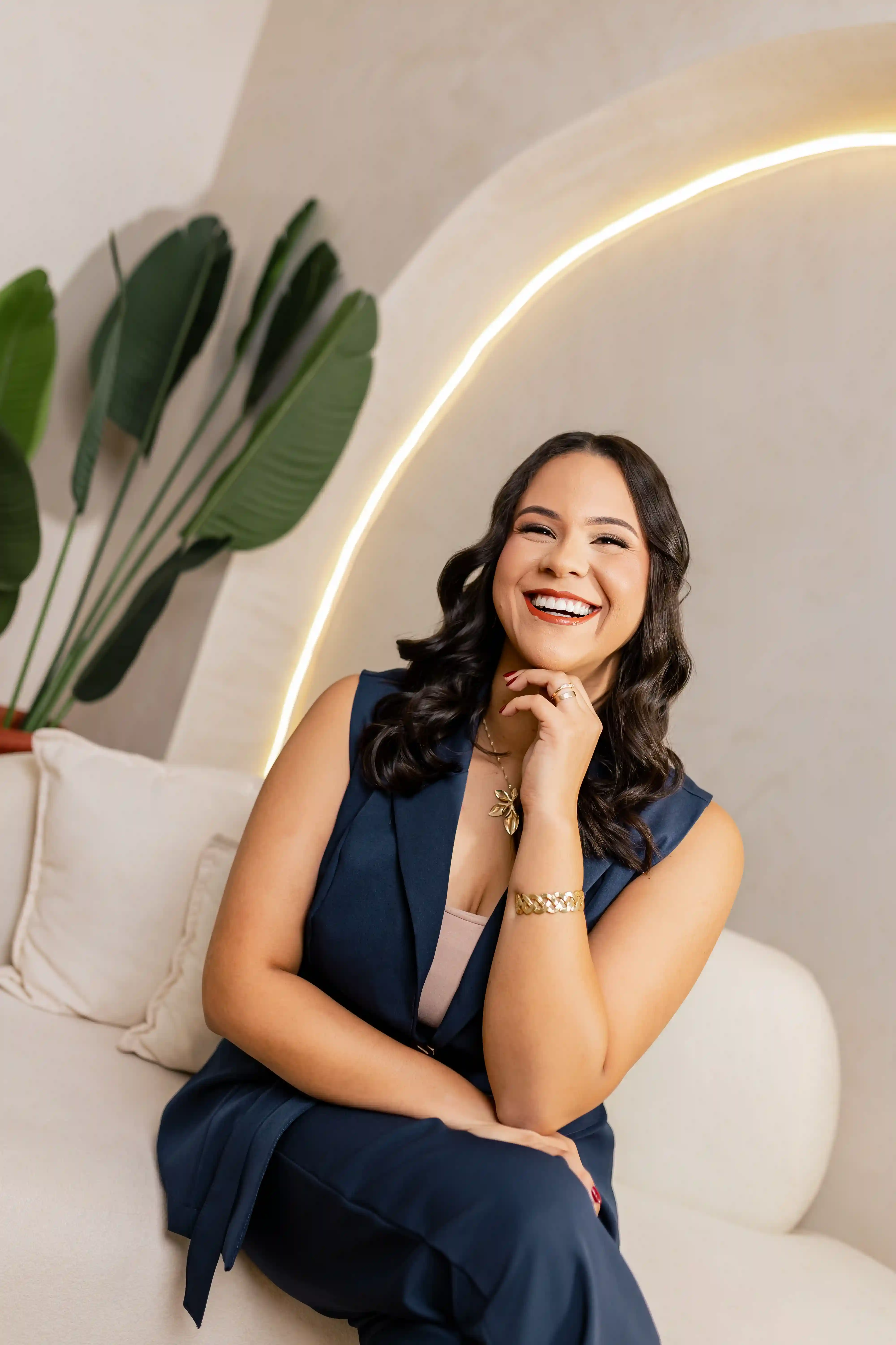 Dra. Eduarda Viturino em consultório
